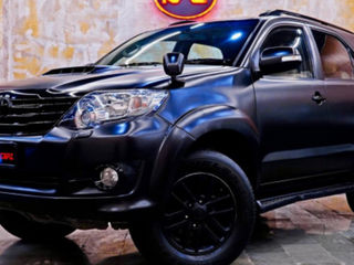 Toyota Fortuner 4x2 AT
