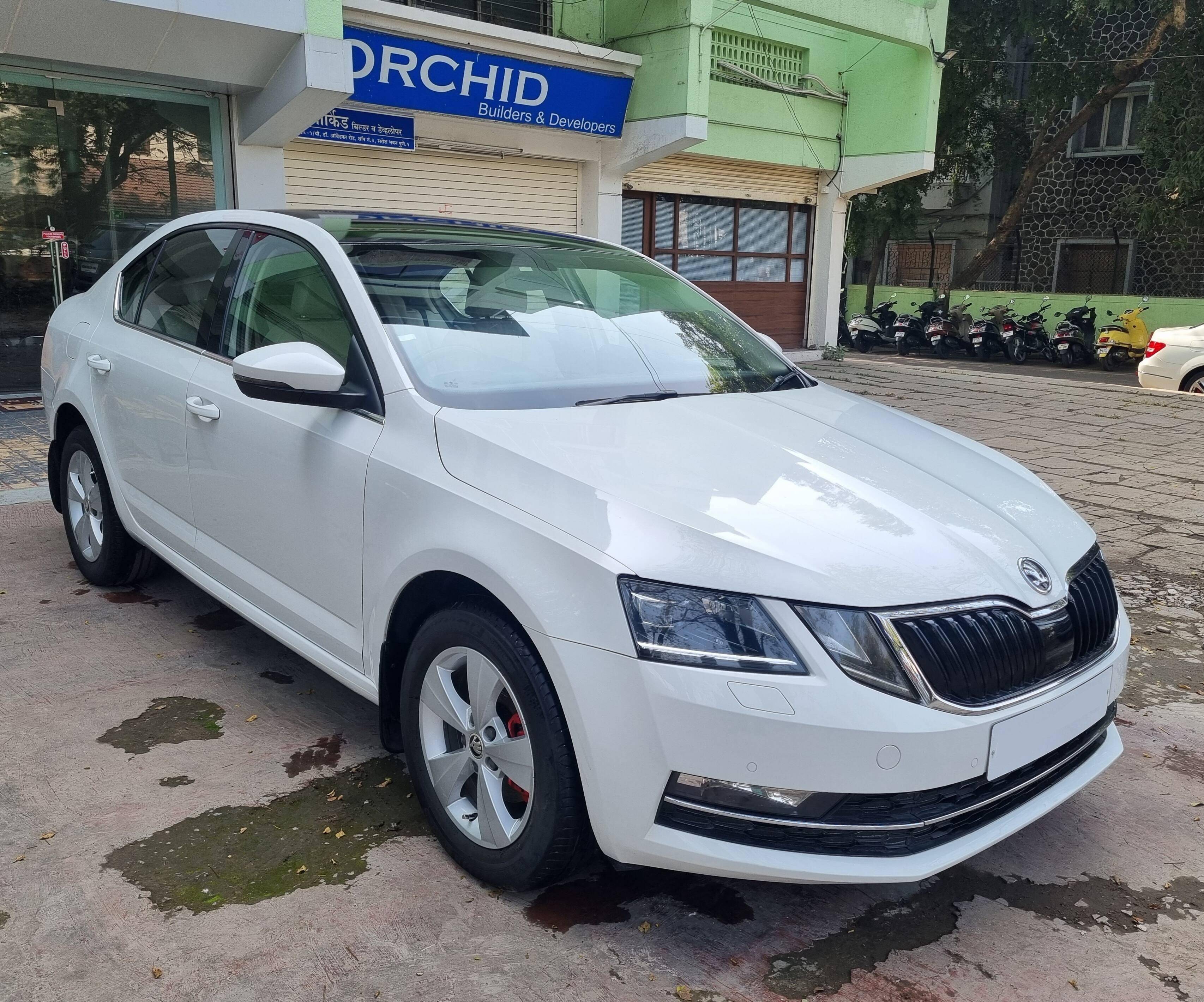 Skoda Octavia 2013-2021 Ambition Plus 2.0 TDI AT