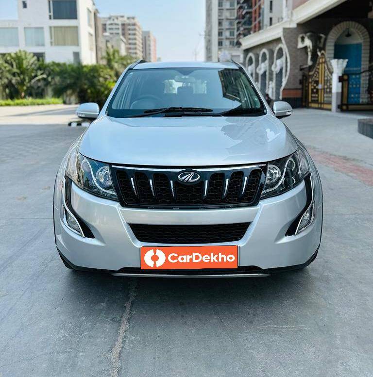 Mahindra XUV500 W6 2WD