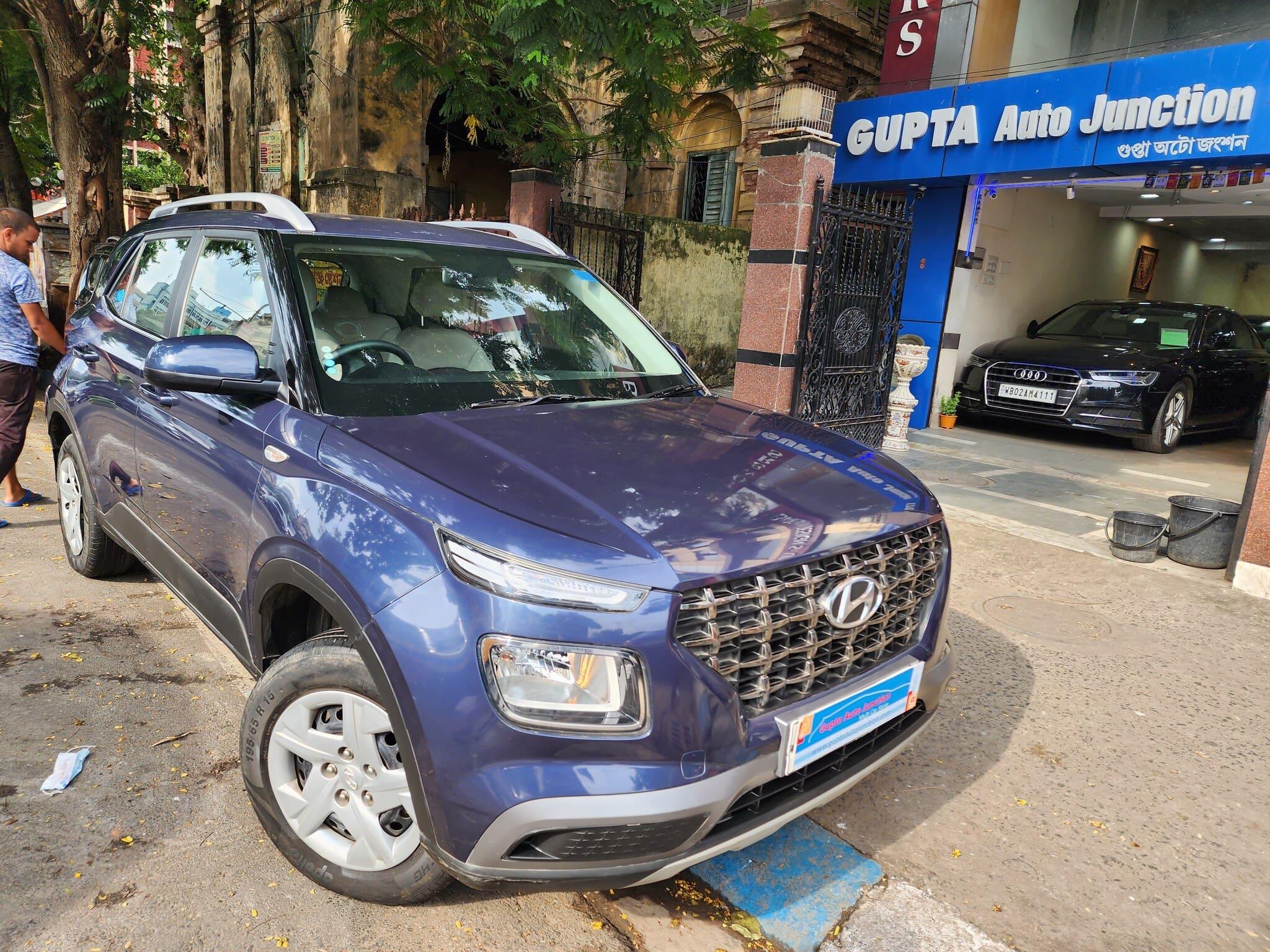 Used Hyundai Venue in Kolkata - 10 Second Hand Hyundai Venue for Sale