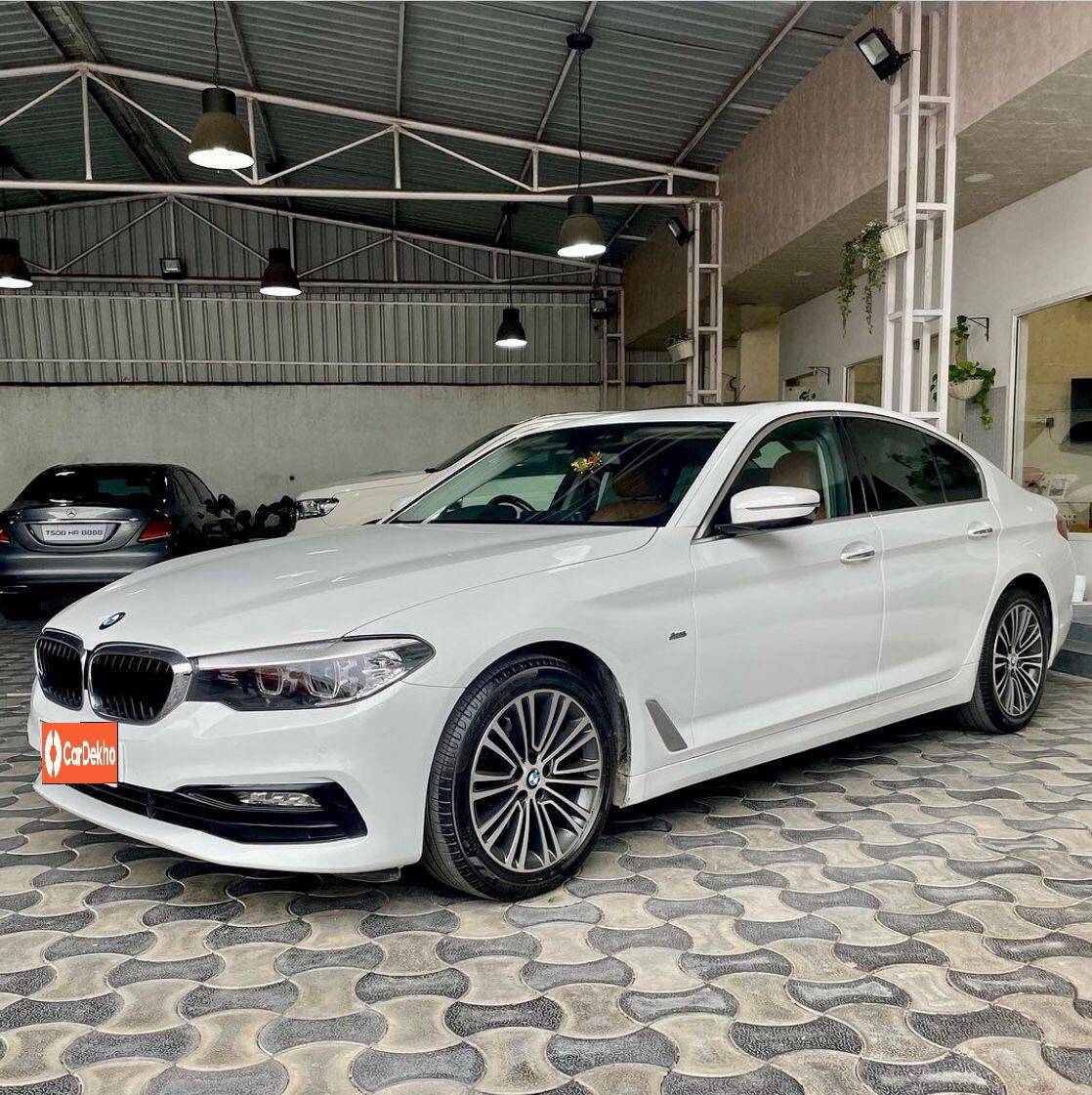 Used BMW Cars in Hyderabad - Certified Second Hand BMW Cars @ Zigwheels