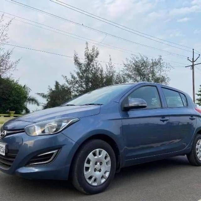 https://images10.gaadicdn.com/usedcar_image/4084002/original/processed_d34b77a6d6dec0e37015a7cc1f6b38d8.jpg?imwidth=6400