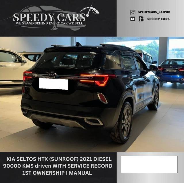 https://images10.gaadicdn.com/usedcar_image/4106858/original/processed_b7ffb1d62d29ec1d64c78227fd8dd385.jpg?imwidth=6402