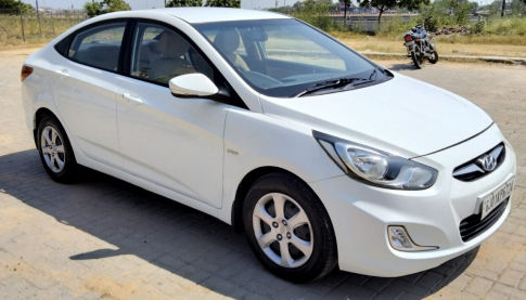 Hyundai Verna 2011-2015 1.6 CRDi EX MT