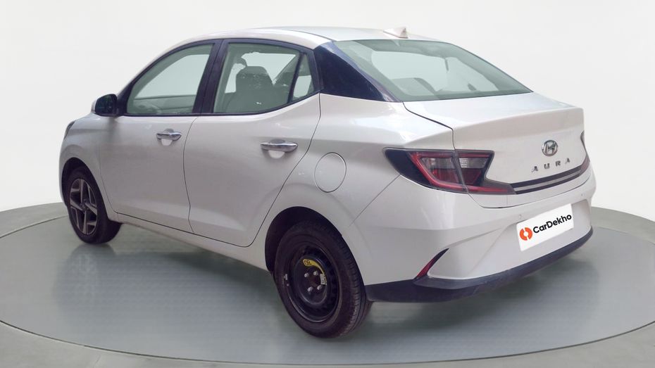 Hyundai Aura Sx Option