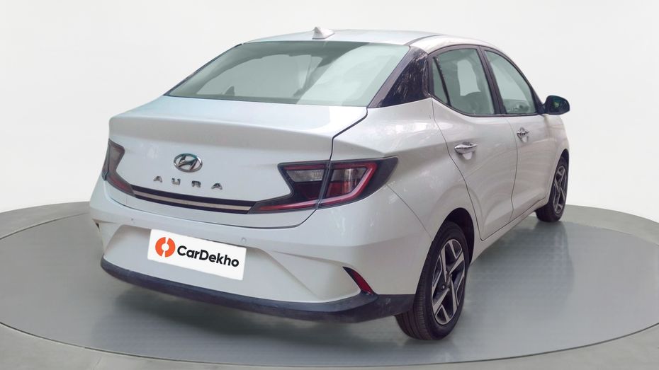 Hyundai Aura Sx Option