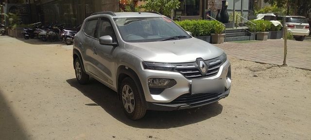 Renault KWID 1.0 RXT Opt BSIV