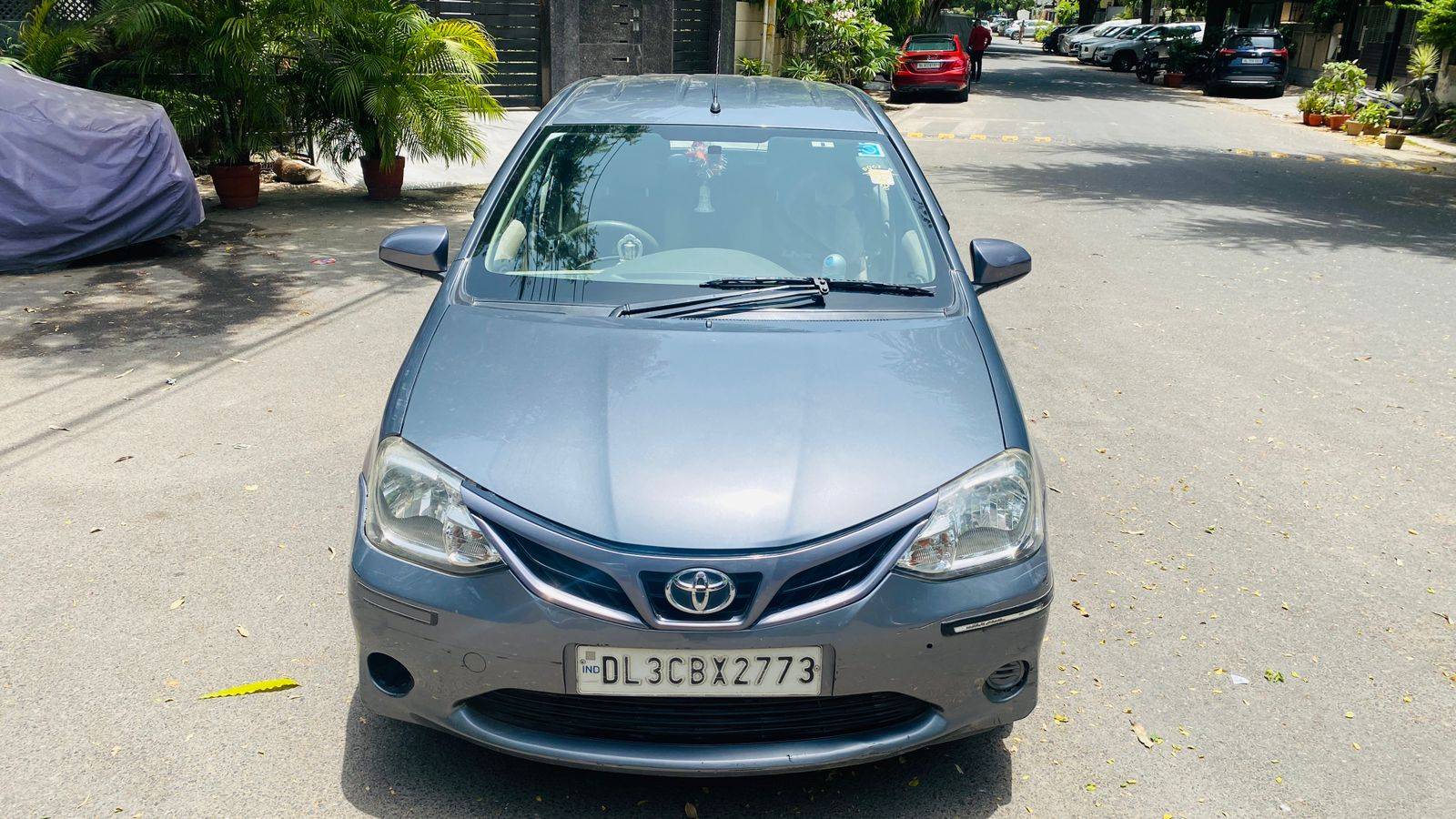 Used Toyota Etios Liva in Delhi - 12 Second Hand Toyota Etios Liva for Sale