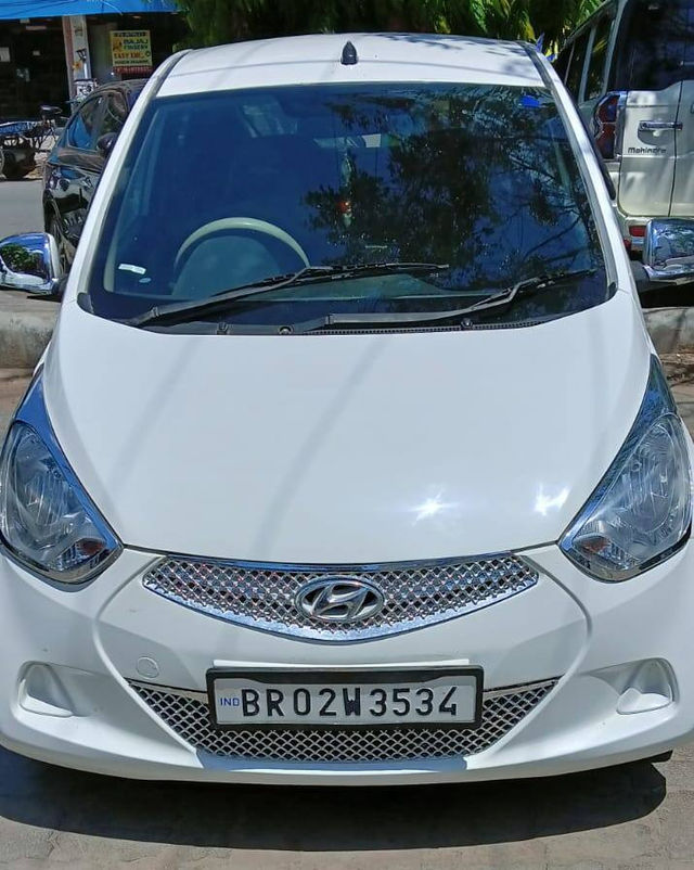 Hyundai EON Magna