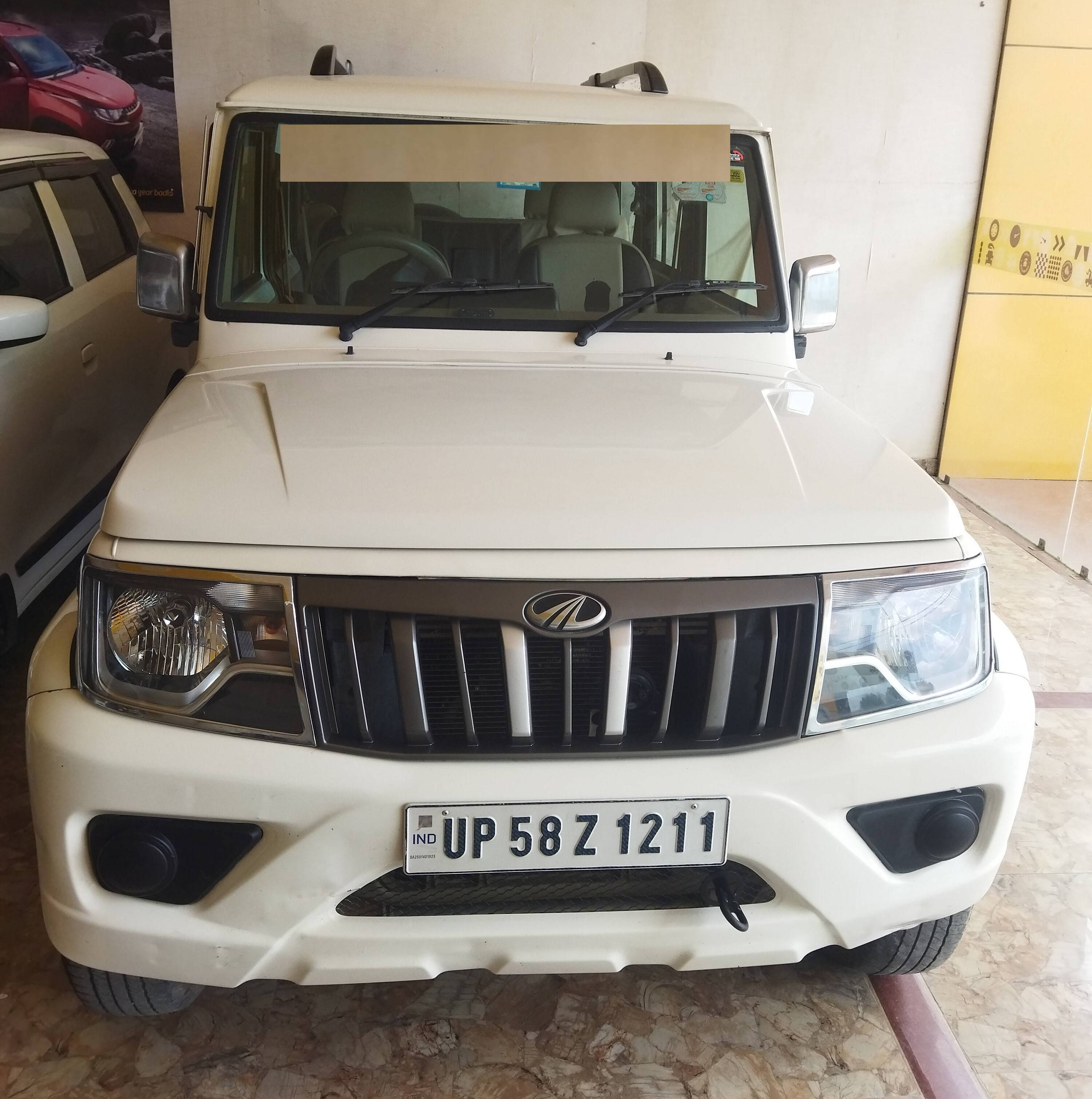 second hand bolero car showroom